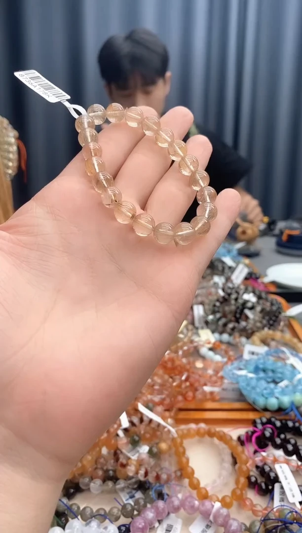 水晶手链未镶嵌O****?发晶