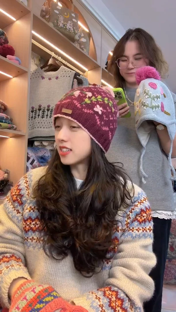 羊毛美利奴紫色丸子帽