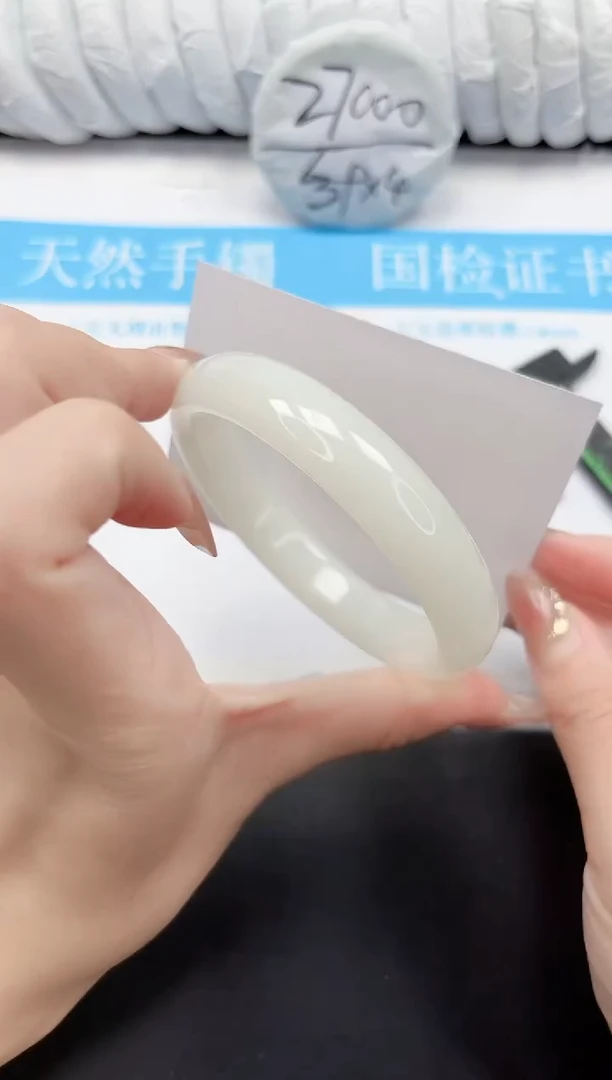 未镶嵌手镯石英质玉186-64.5BYG