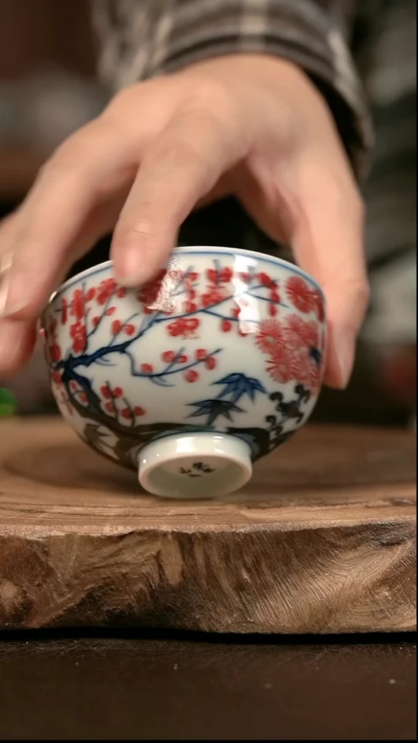 手绘高温现代瓷 气窑  松竹梅鸡心杯90C