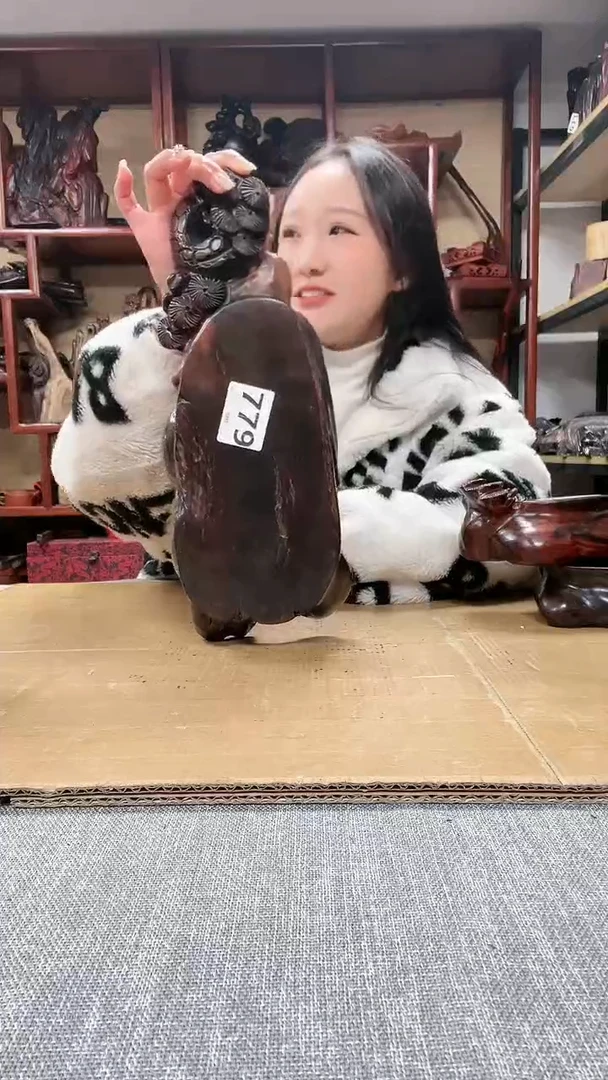 【闪购商品】贡木红木底座工艺品收藏