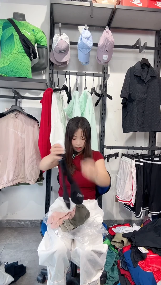 1364编码 瑕疵款直播间过款为准 尺码袜子