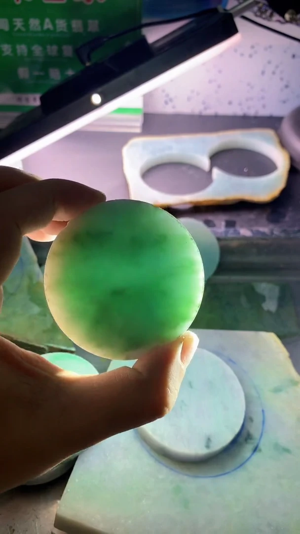 裸石翡翠翡翠多样性发货（发其一）