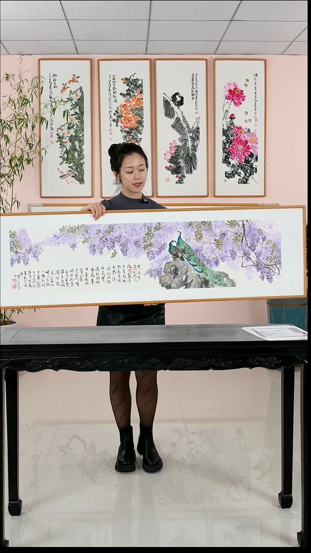 国画杜成鹏《紫藤孔雀》手绘/檀木框162*47厘米