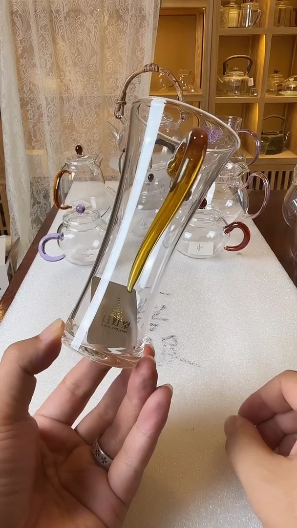 黄色细腰绿茶杯。。。。。。