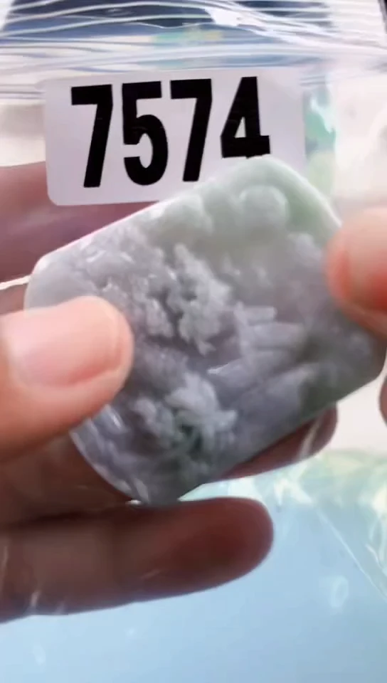 【闪购商品】翡翠挂件未镶嵌天然翡翠吊坠挂件