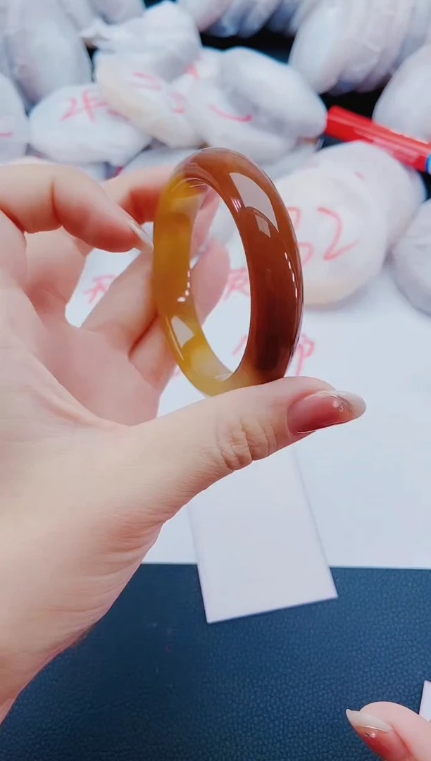 未镶嵌手镯石英质玉H25-54-55