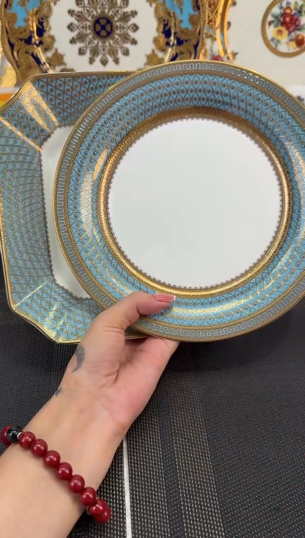 瓷片8英寸方形菜盘1个   反边菜盘1个