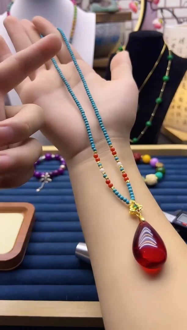 【闪购商品】血珀颈饰14K金镶嵌X299