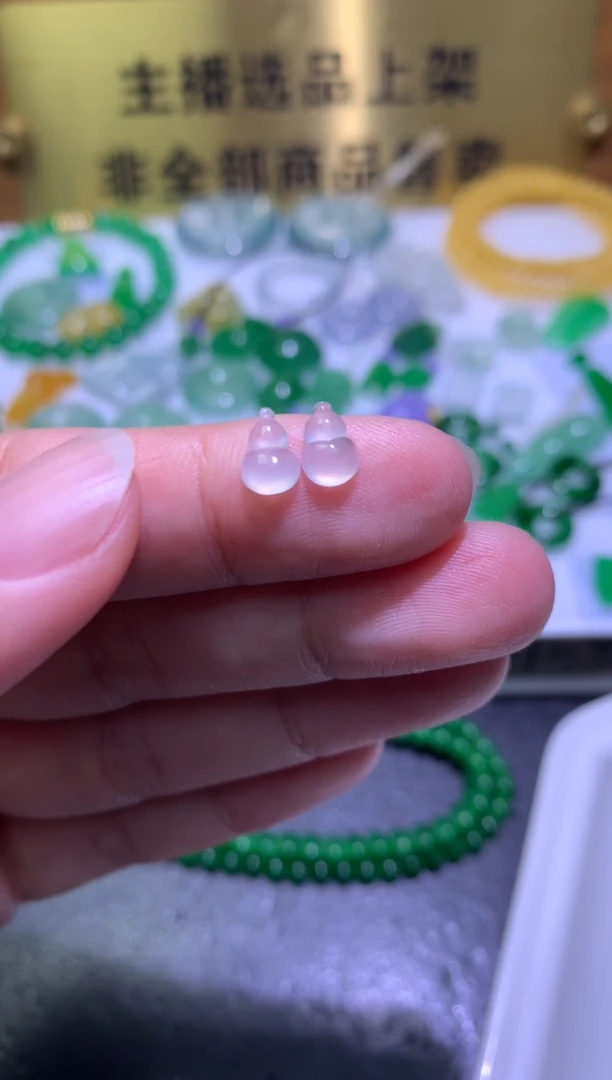 未镶嵌定制翡翠毛货