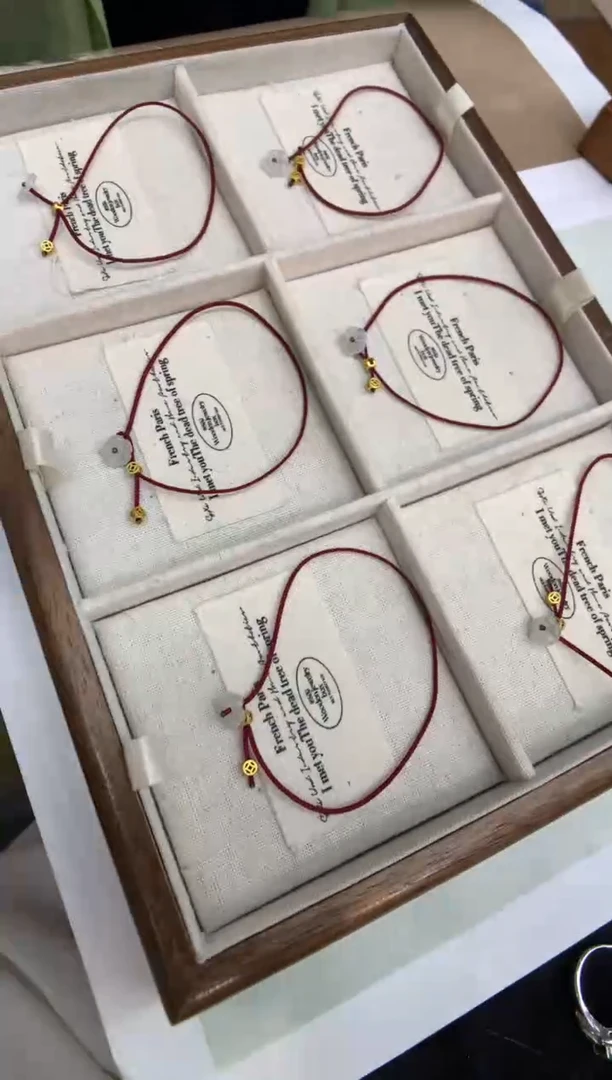 未镶嵌手绳翡翠手绳  多样性发其一