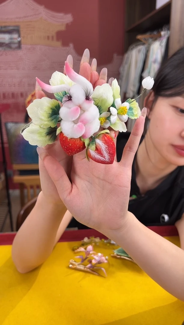 刺绣非遗绒花（发饰）