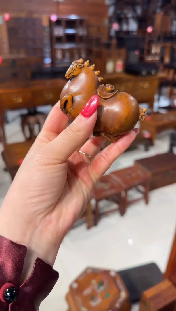 【闪购商品】木木艺黄杨木大马上有钱手把件88.888888