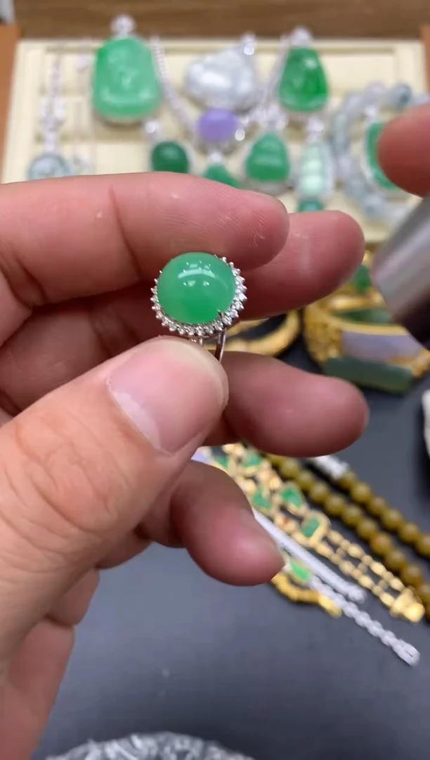 翡翠戒指18K金镶嵌398-中国好珍宝