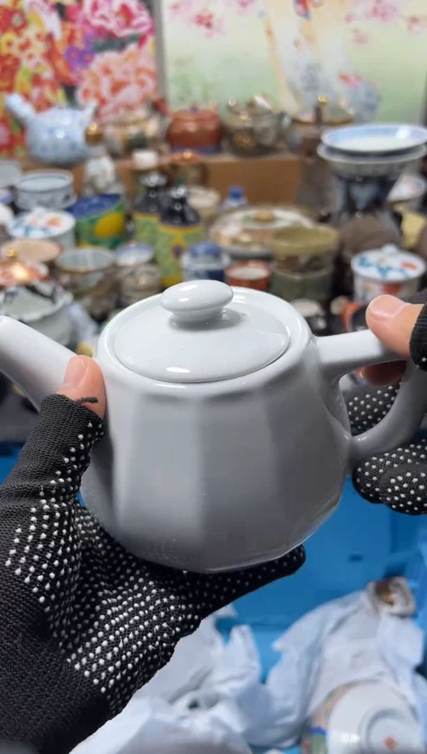 瓷片太****丶不满20联系客服提交延时