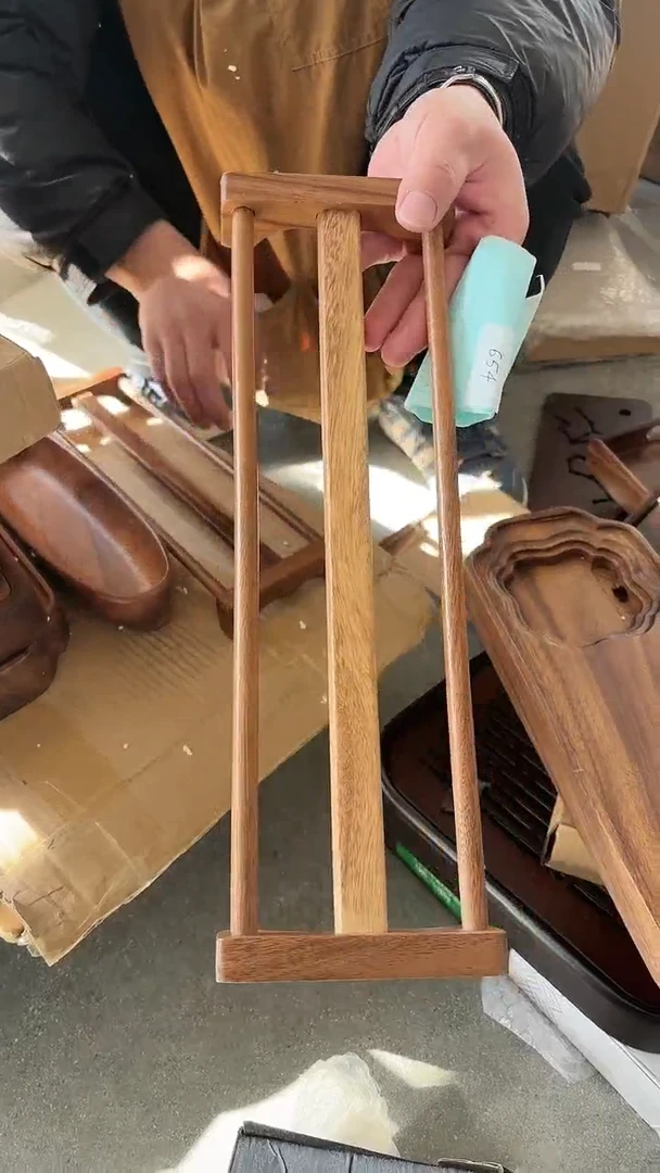 【闪购商品】瑕疵样品三条杯架胡桃木