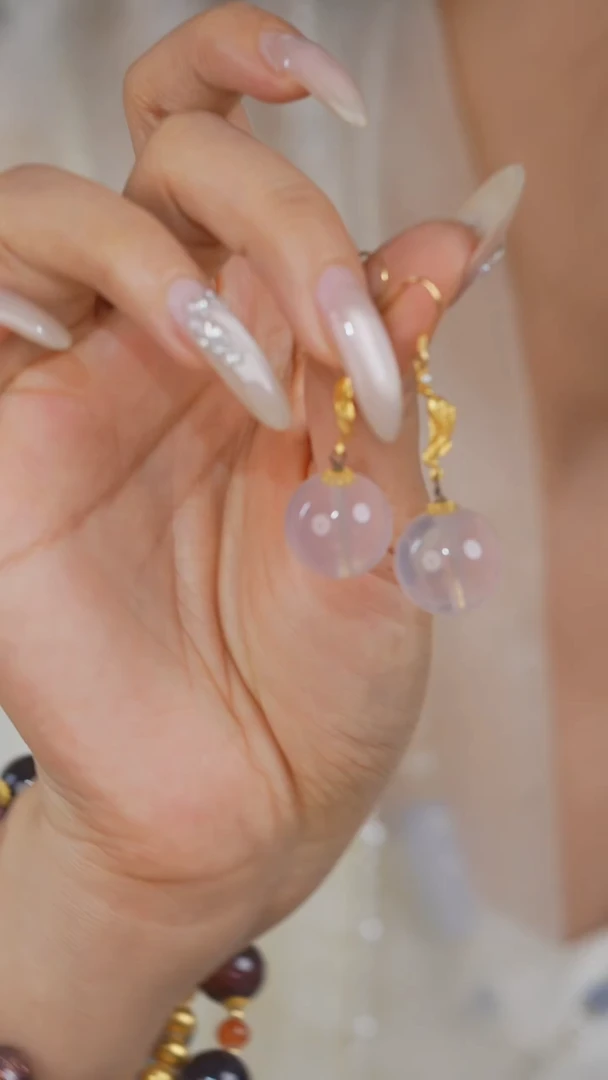 B13粉耳钩（多样性发一）