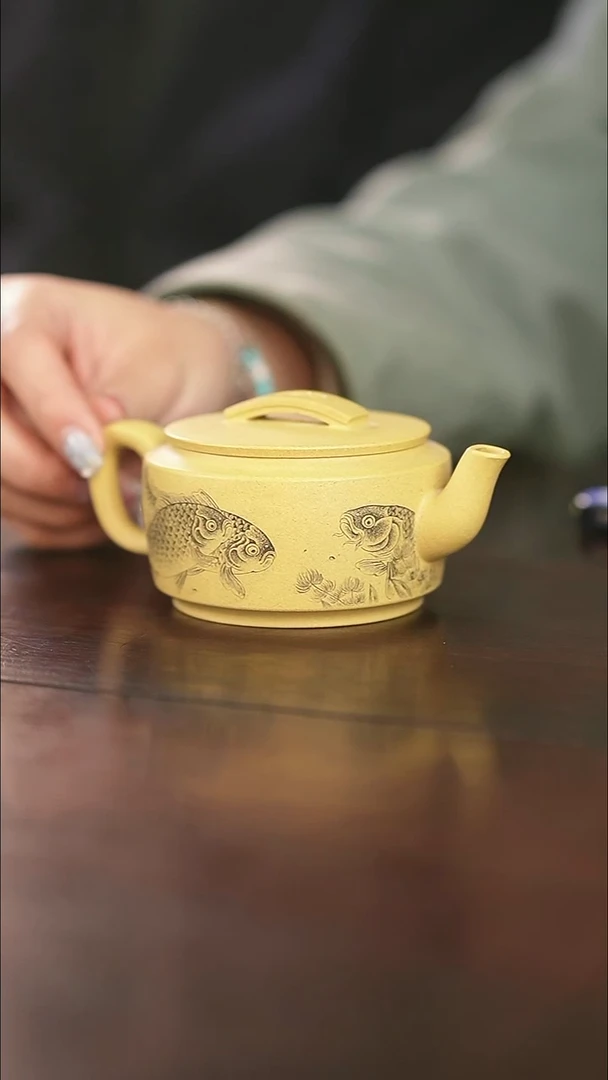 茶杯紫砂4*5岚刻绘鱼藻
