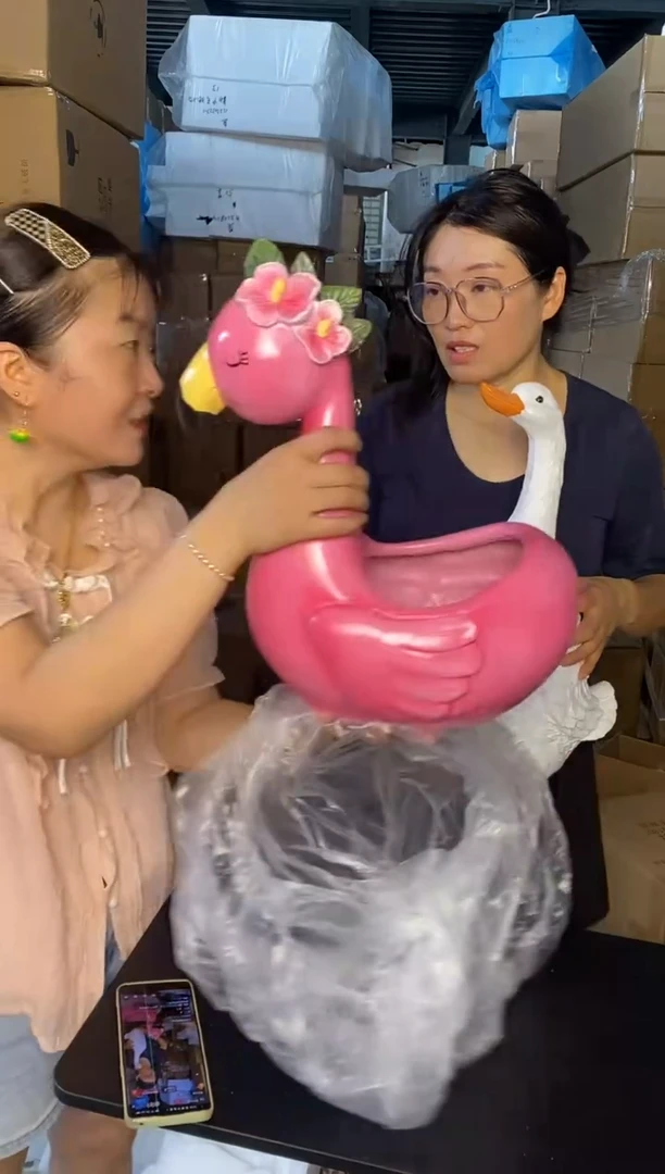树脂火烈鸟花盆...