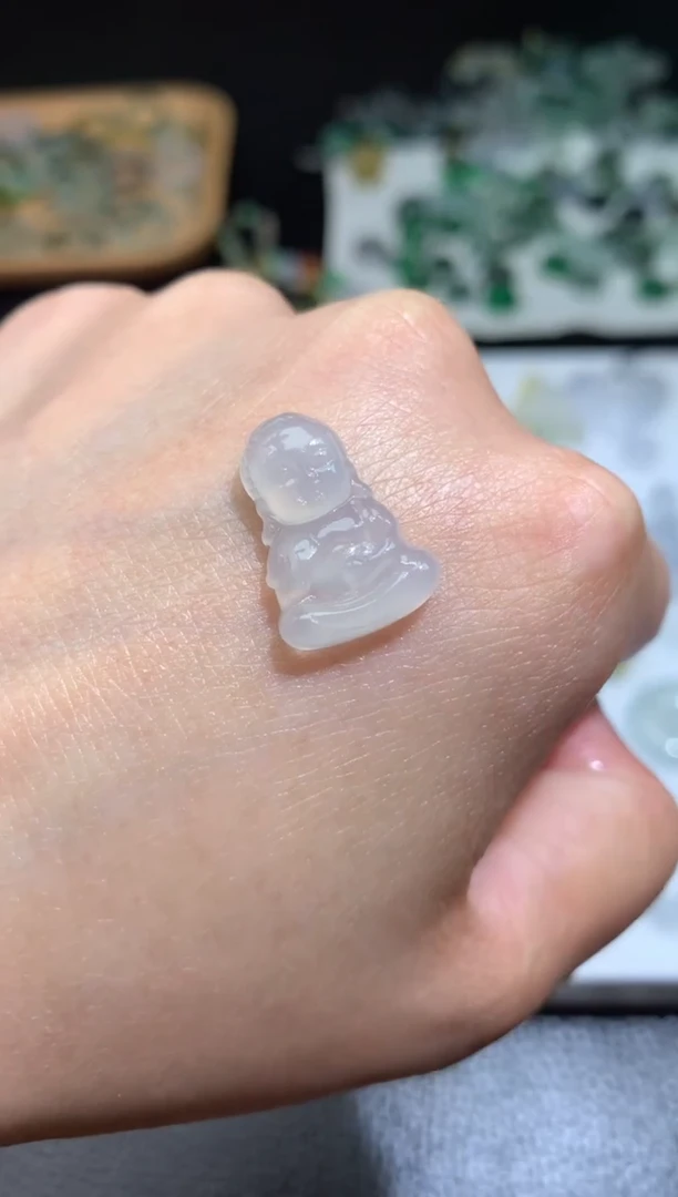 定制翡翠未镶嵌宝宝佛