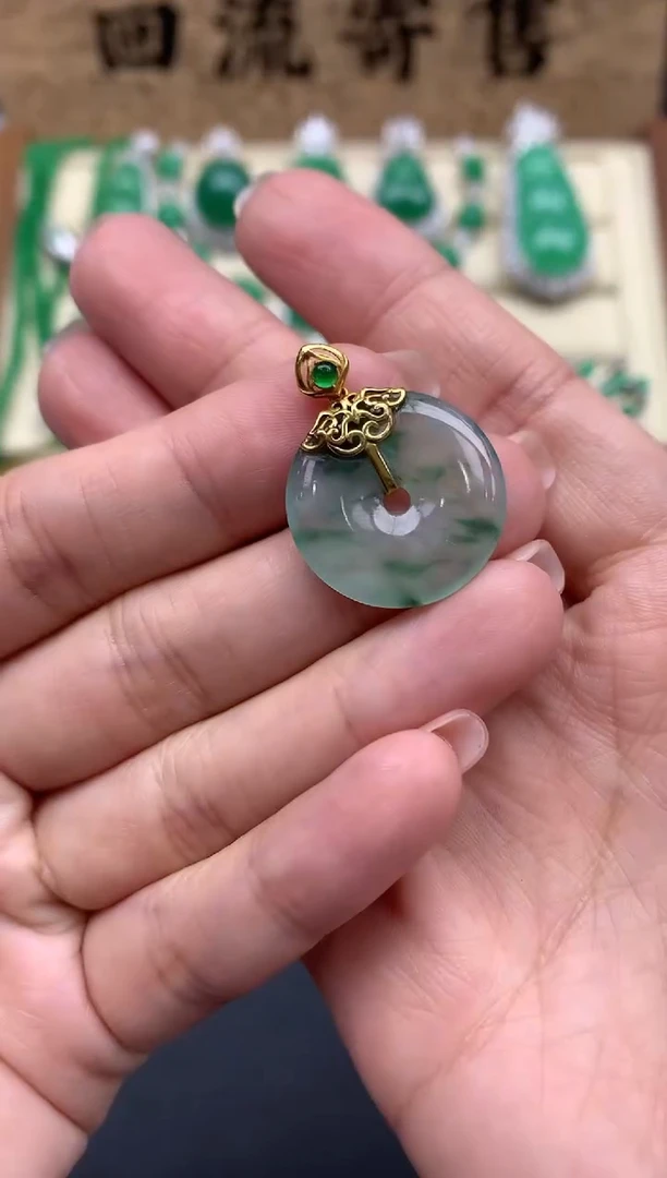 【闪购商品】翡翠颈饰18K金镶嵌66-中国好珍宝