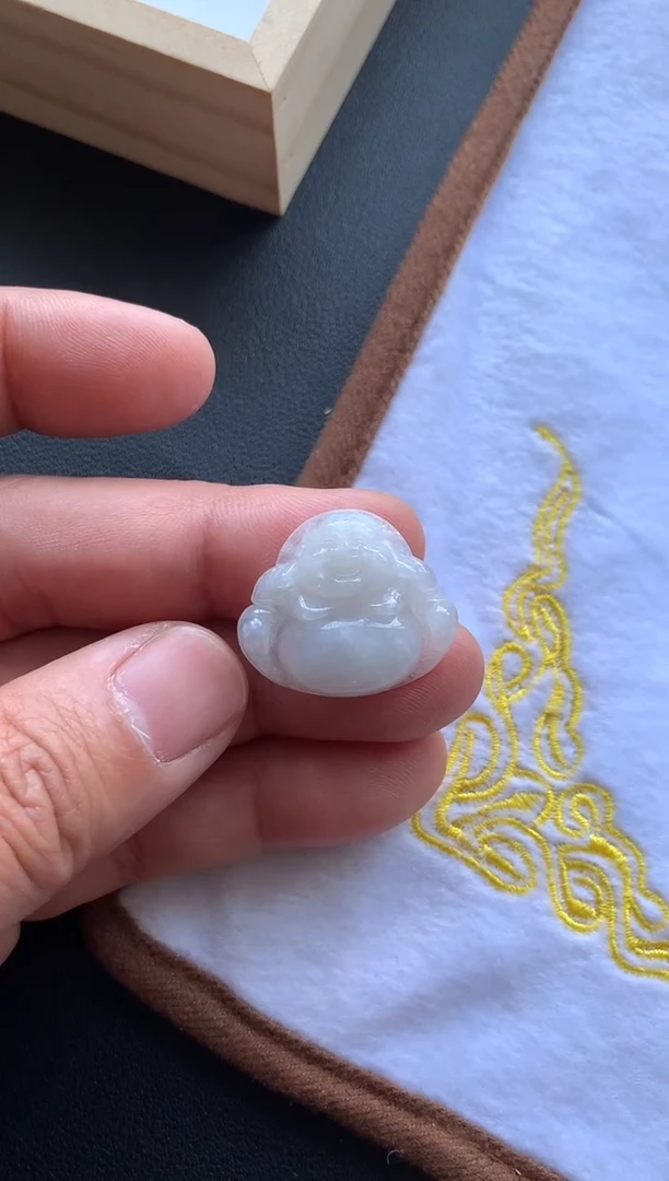 颈饰未镶嵌翡翠1