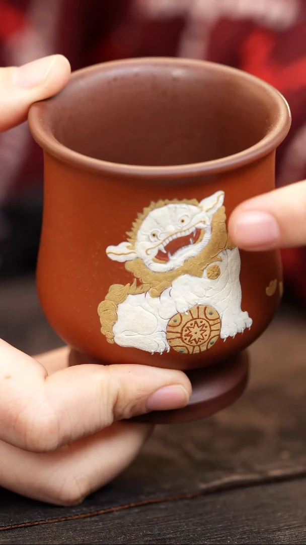 紫砂茶叶罐朱泥泥绘狮子主人杯