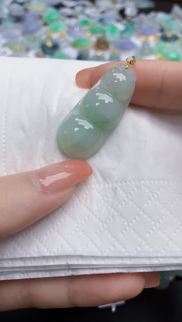 【闪购商品】翡翠颈饰未镶嵌天然缅甸翡翠A货