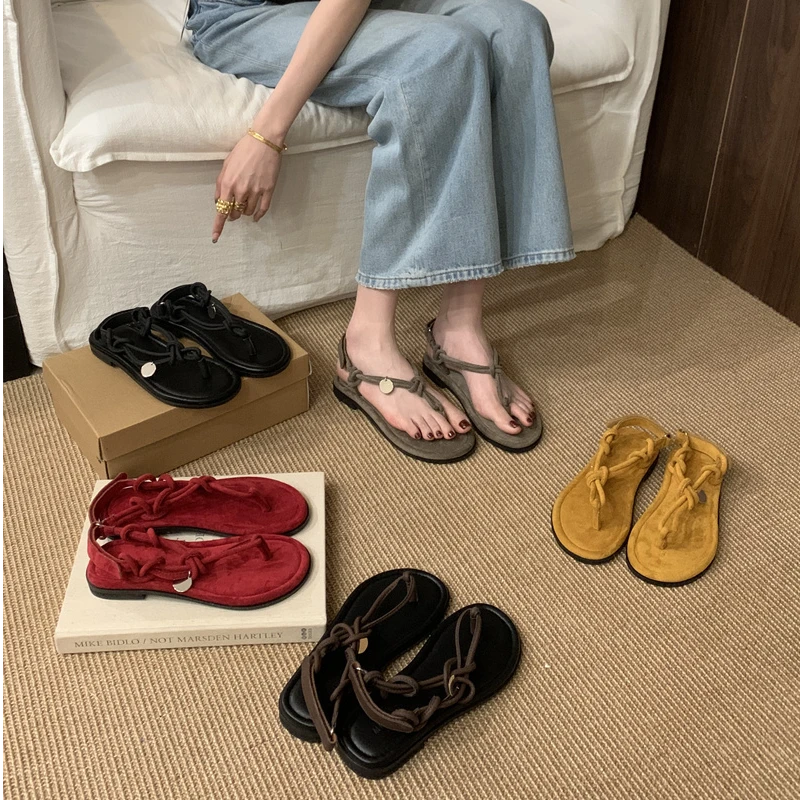 A569-1新款露趾夹脚魔术贴休闲凉鞋复古金属吊饰低跟罗马凉拖