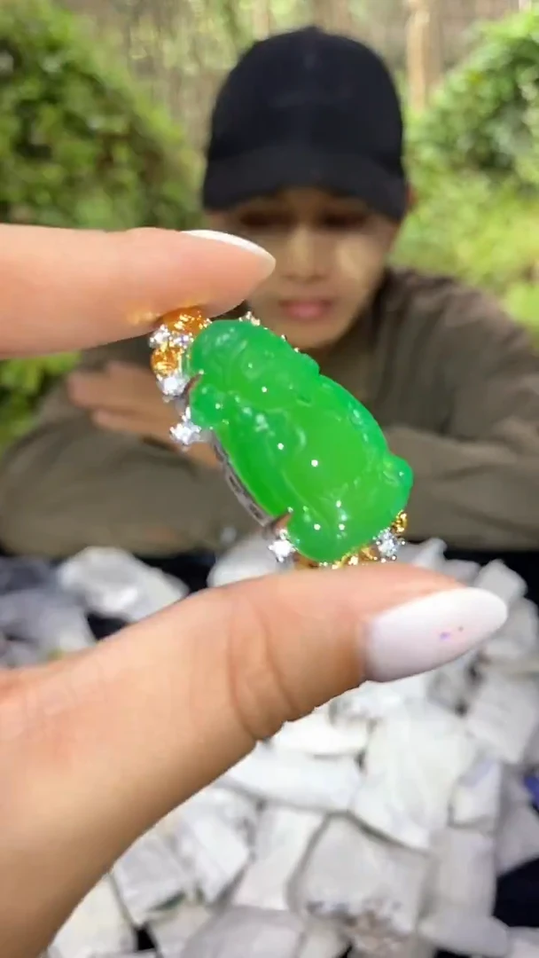 满色吊坠  所见即所得！
