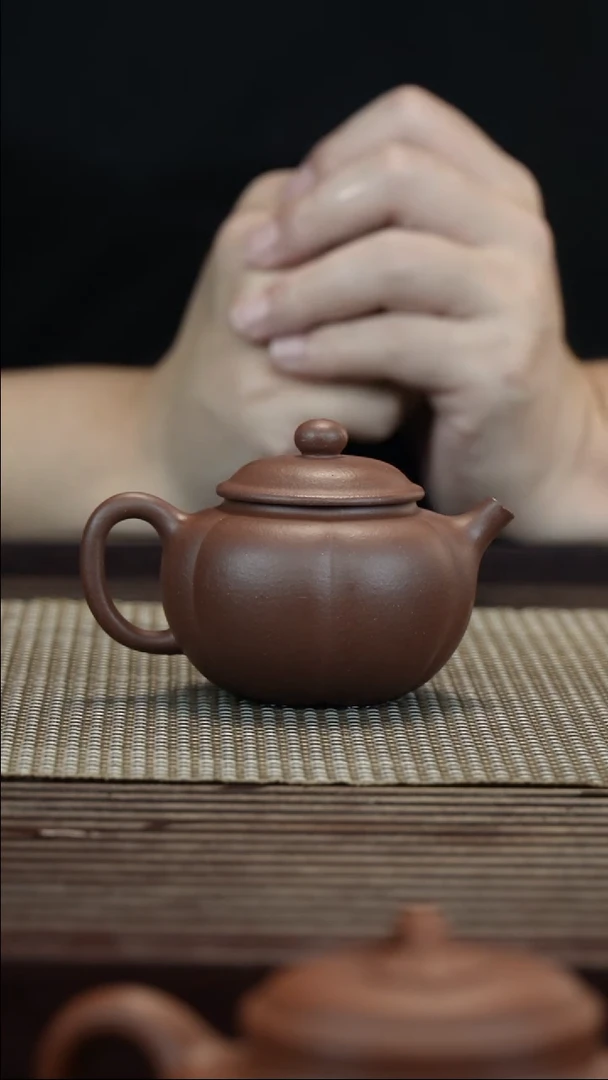 茶壶紫砂底槽清田瓜半手工120CC