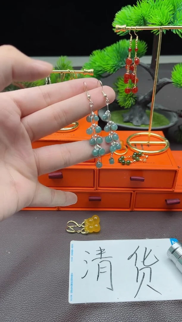 翡翠银S925镶嵌耳饰911