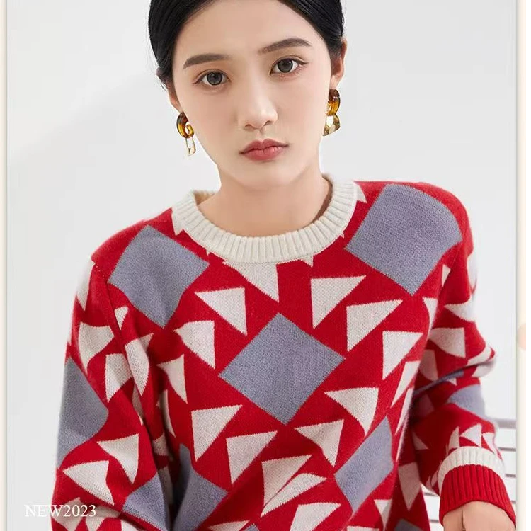 千慕纯【100%纯山羊绒】四平加厚圆领羊绒衫嵌花23A25036