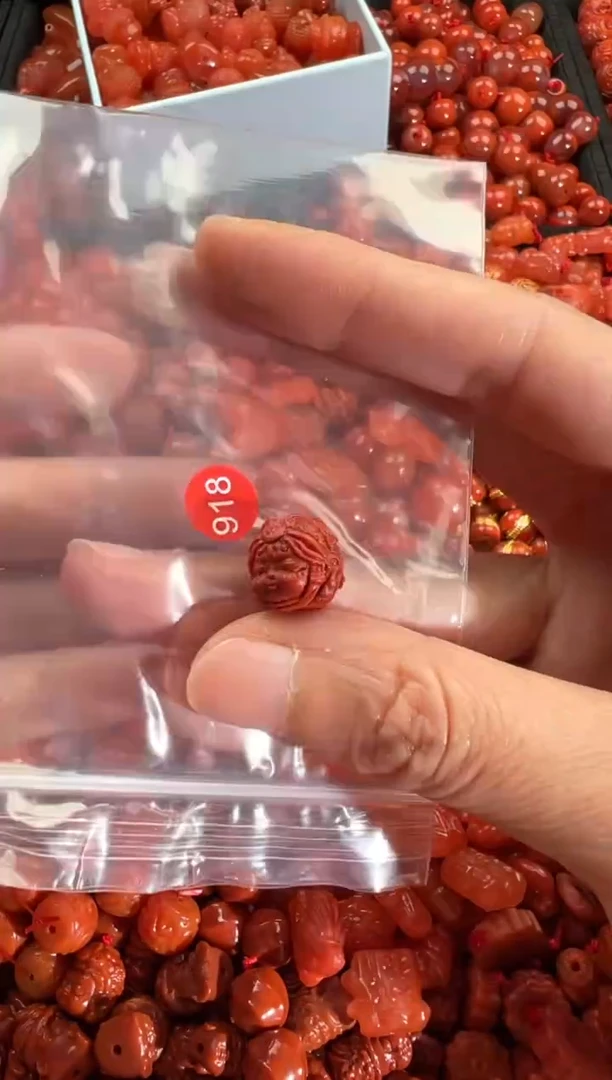 【闪购商品】南红玛瑙颈饰未镶嵌1