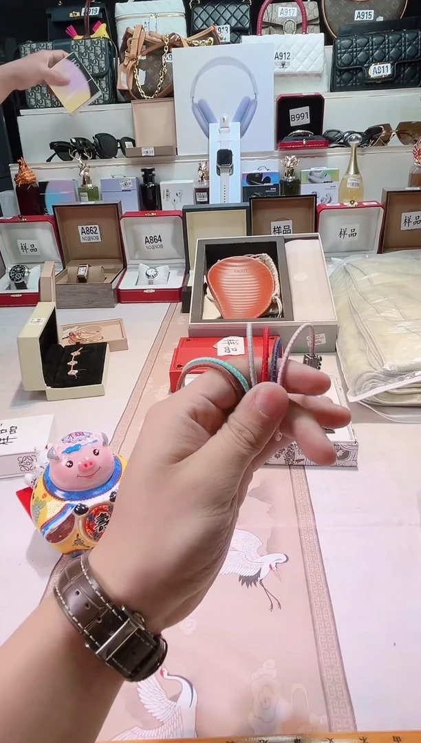 瓷片瓷器 库房到期 全部地板价@@1
