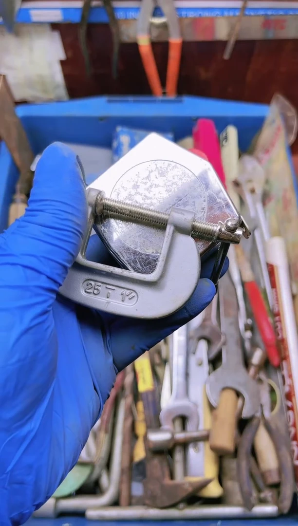 龍****歌二手工具二手工具