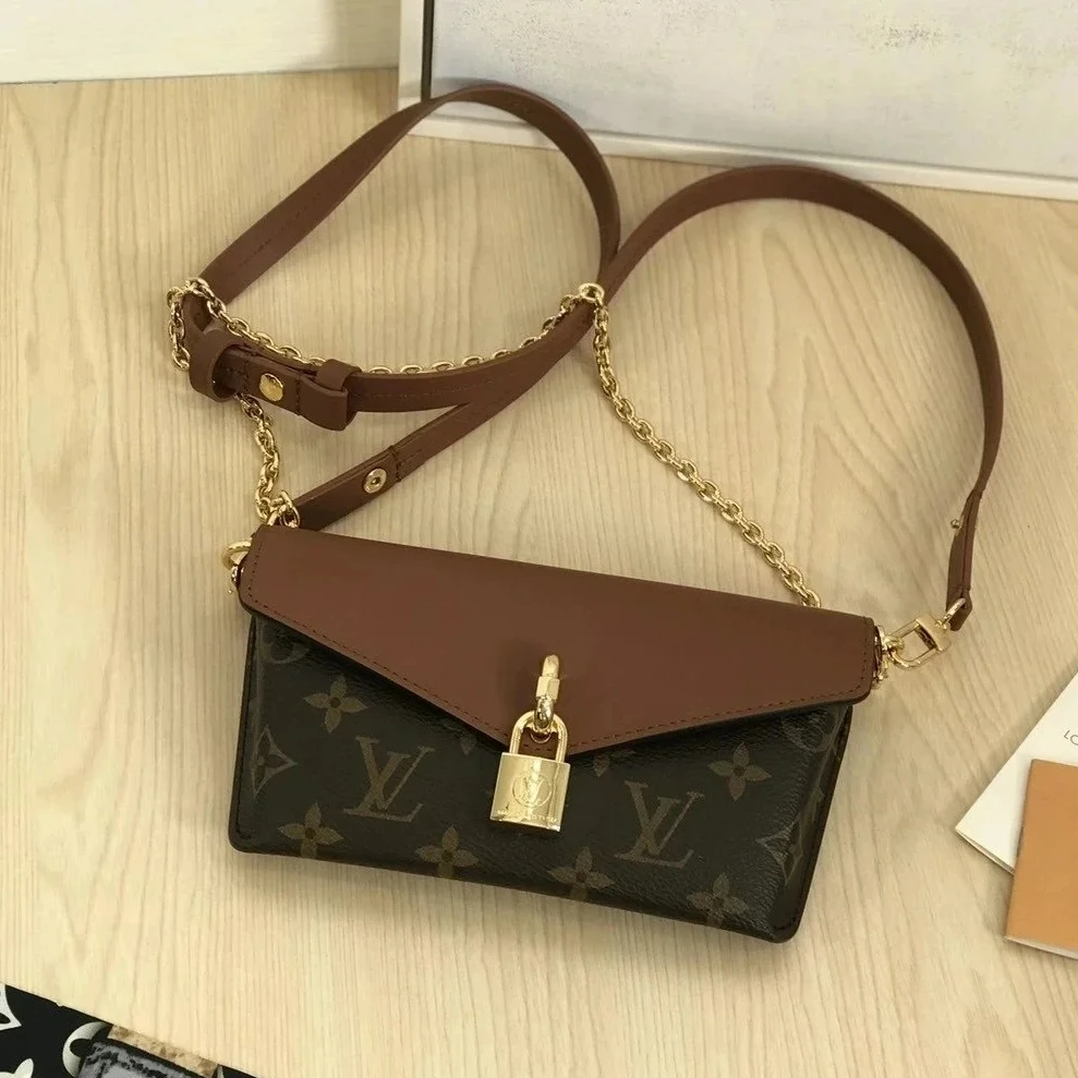 95新 LouisVuitton/路易威登 /青奢荟/锁头斜挎包/73761
