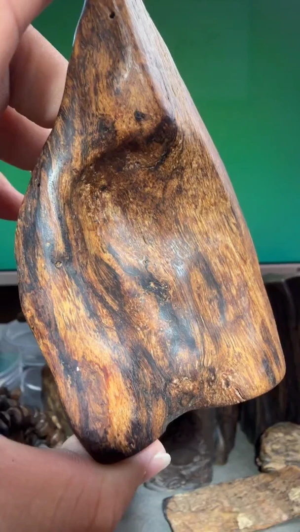 沉香手把件虎斑多样性发一