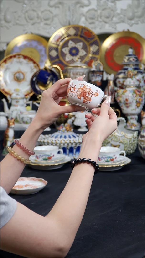 骨瓷婷婷中古器物如图所示109