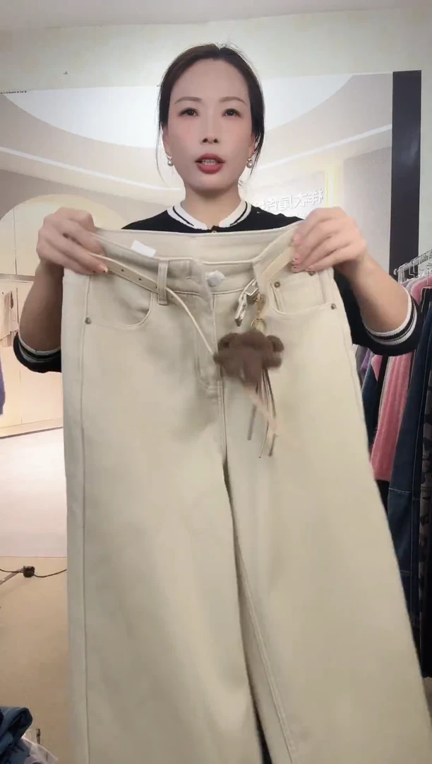 美****遇米色牛仔裤222