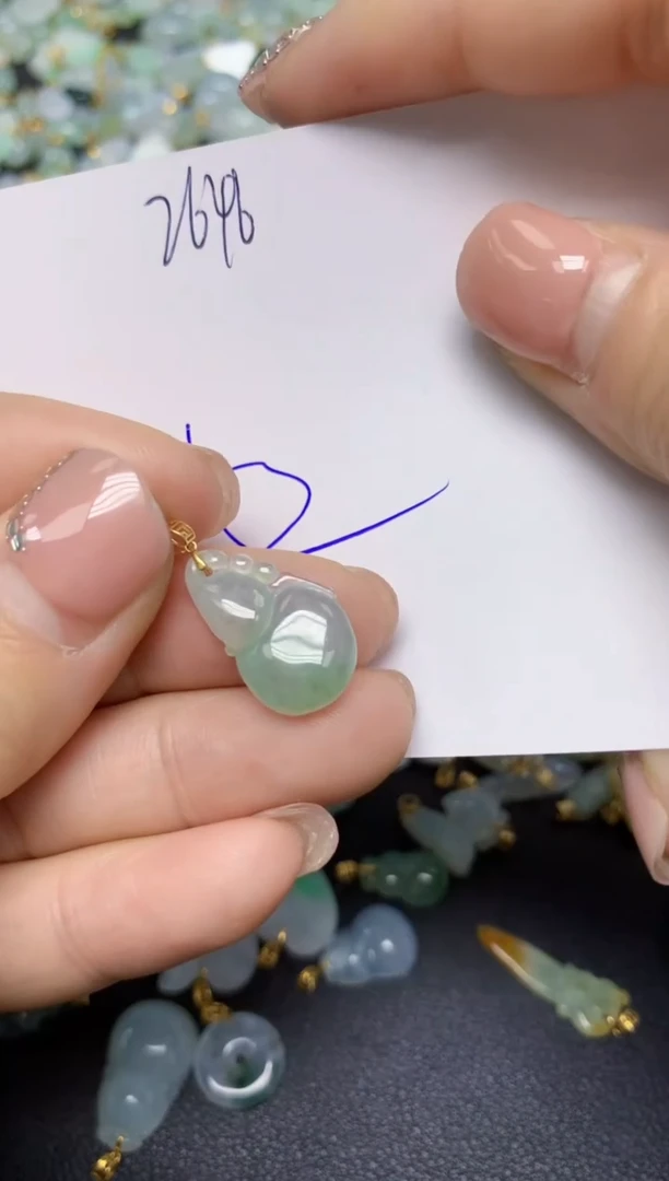 【闪购商品】翡翠挂件18K金镶嵌 天然翡翠A货