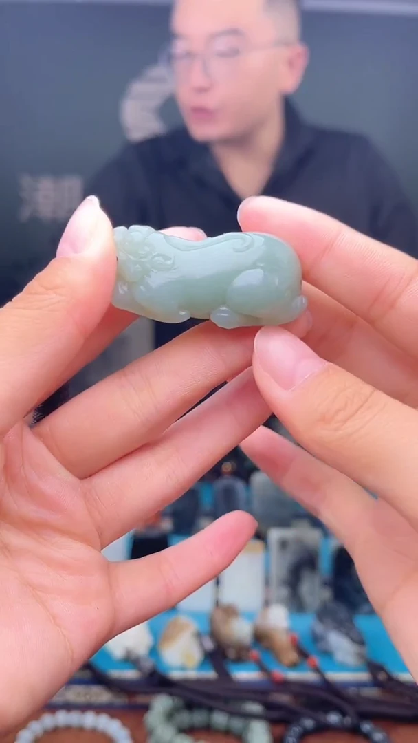 未镶嵌和田玉挂件1