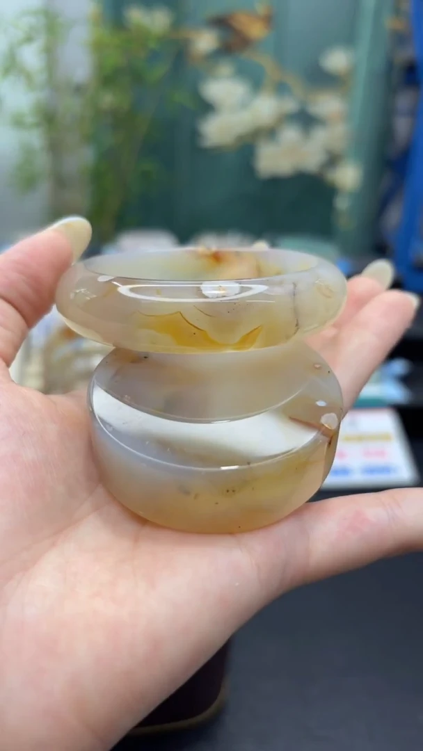 未镶嵌手镯石英质玉C107(57圈赠送镯心)