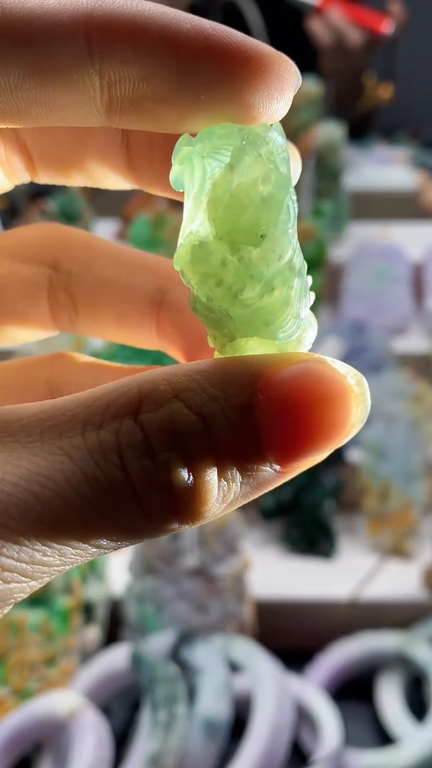 颈饰未镶嵌翡翠天然缅甸翡翠A货