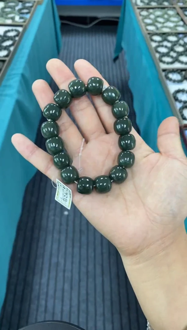 和田玉未镶嵌珠宝奇石纯天然新疆和田玉卡14LXZ14