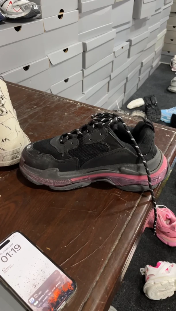 42码黑梅红11111111111