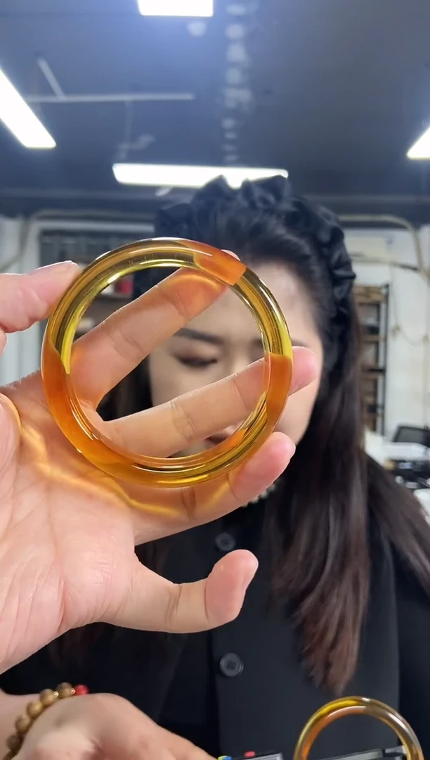 【闪购商品】水晶手镯未镶嵌52-60圈口多样性发其一颜色微差