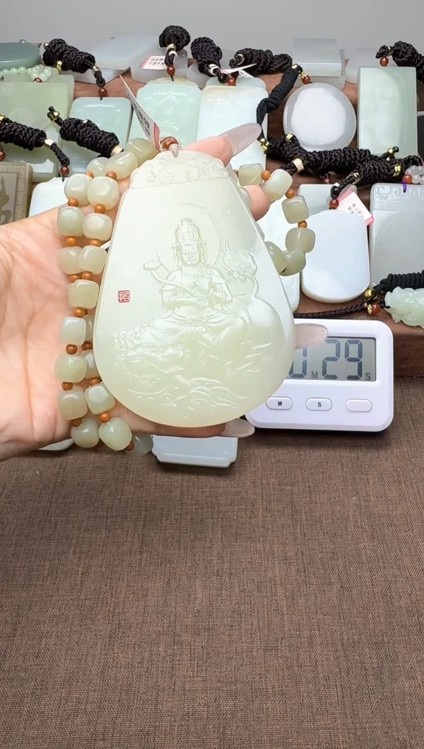 颈饰未镶嵌和田玉1