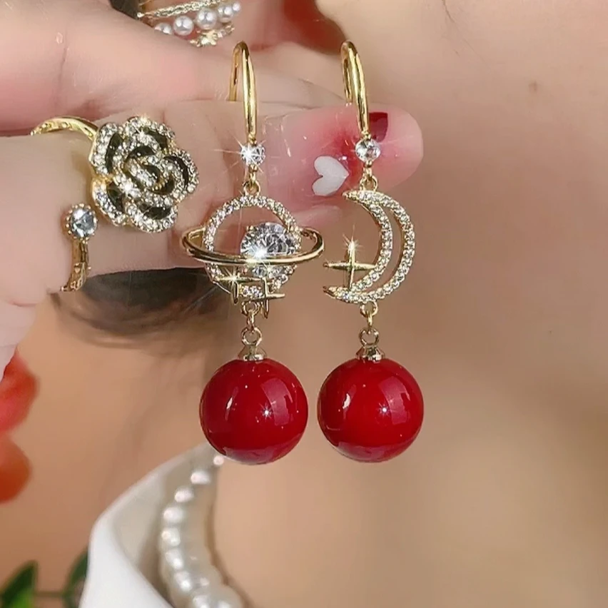 铜合金合成锆石耳饰  【177号】日月星辰秋冬新款气质珠珠红色耳环