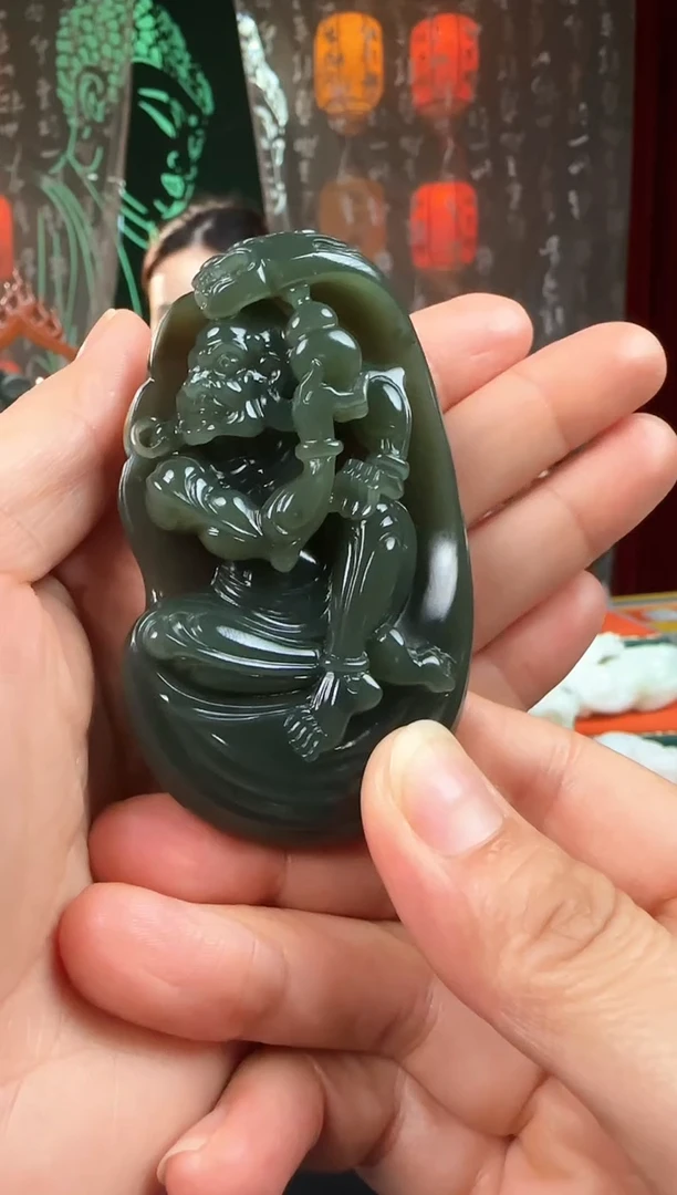 未镶嵌和田玉把件罗汉